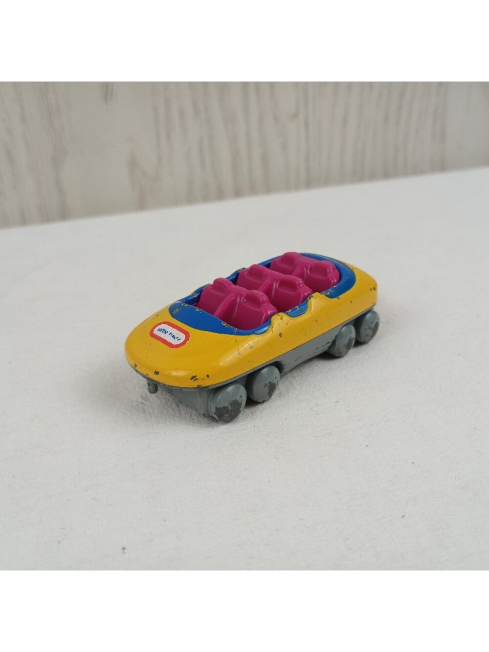 Little Tikes Matchbox Car Roller Coaster Purple Chairs Yellow Action Ride Amuse
